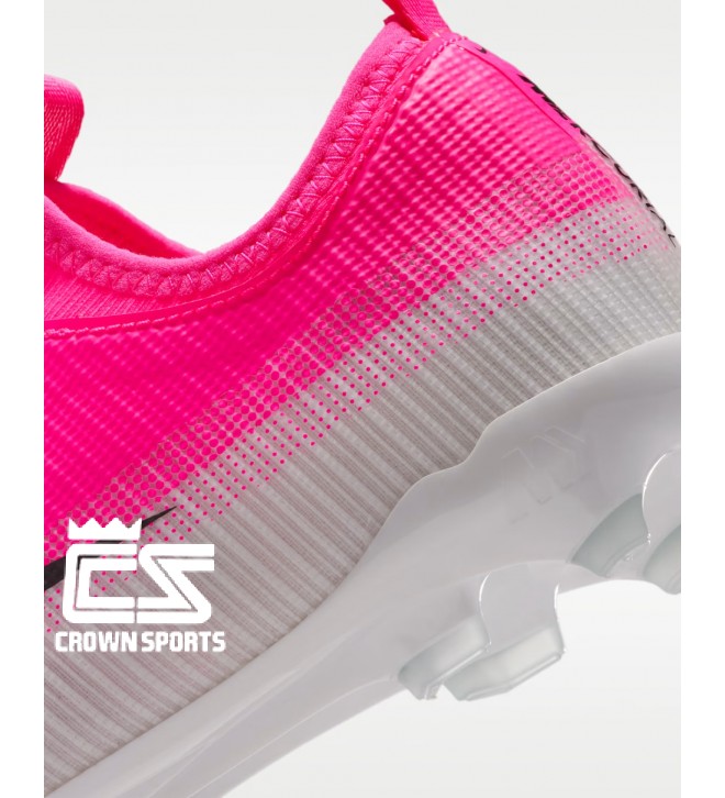 SOCCER BOOTS